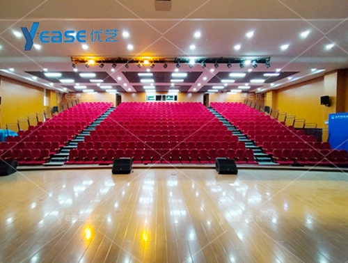 云南省昆明市外國(guó)語(yǔ)學(xué)校多功能廳